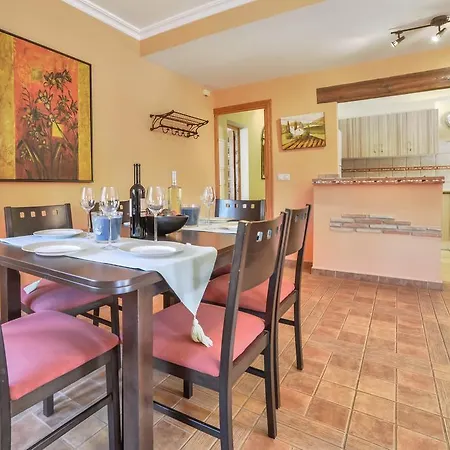 Medina Villa